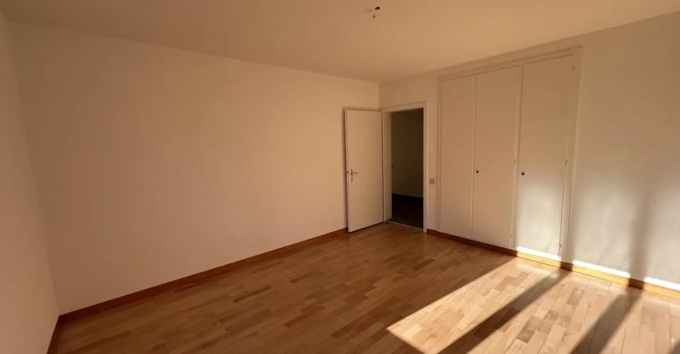 A louer: appartement 4 pièces avec balcon - J.-R. Fiechter 25
