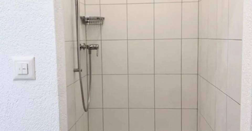 Appartement rÃ©novÃ© de 2.5 piÃ¨ces au rez-de-chaussÃ©e