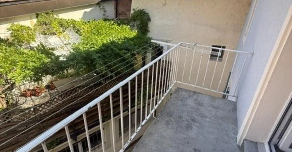 A louer, au centre de Cossonay, spacieux logement de 6 pièces