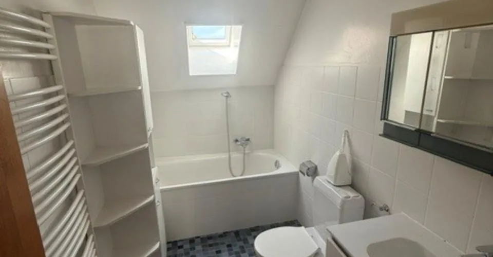 A louer, au centre de Cossonay, spacieux logement de 6 pièces