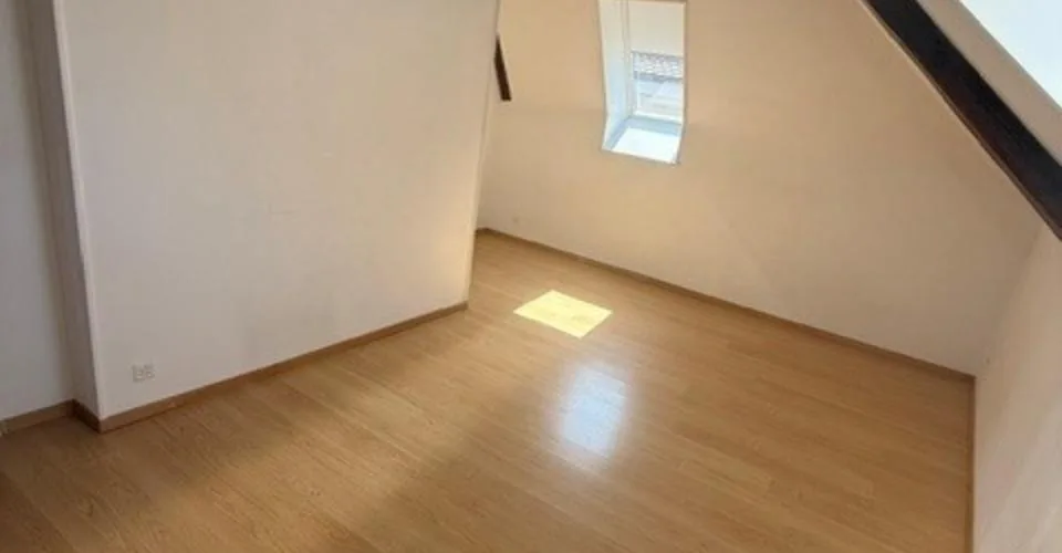 A louer, au centre de Cossonay, spacieux logement de 6 pièces