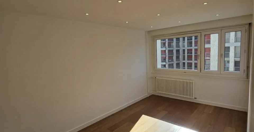 Appartement de 4 pièces au 5ème étage à Lancy