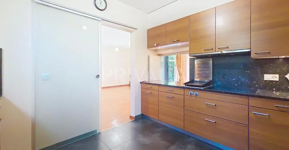 Unique : Superbe maison dans une résidence sécurisée au coeur de Champel