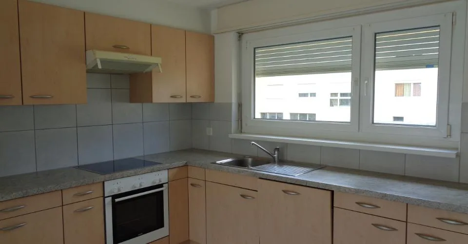 Appartement situé dans un quartier calme entouré de verdure.