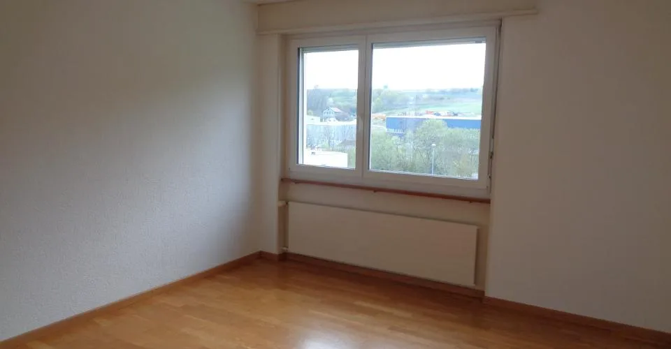 Appartement situé dans un quartier calme entouré de verdure.