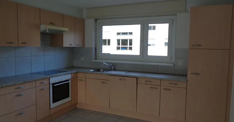 Appartement situé dans un quartier calme entouré de verdure.