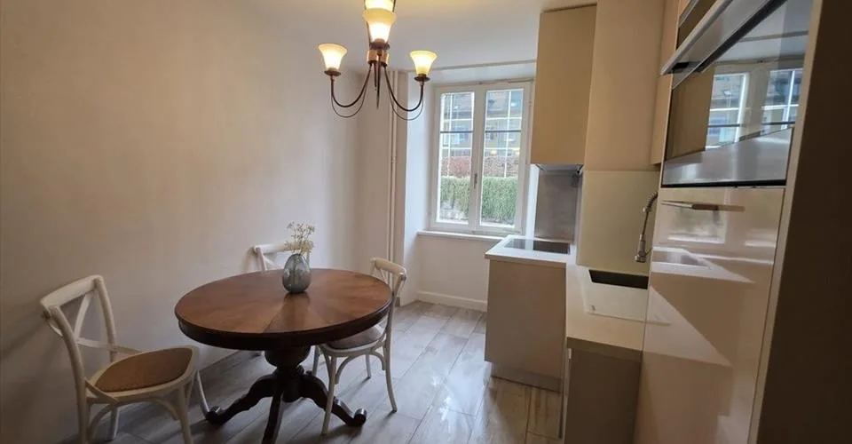 APPARTEMENT MEUBLÉ TOUT CONFORT