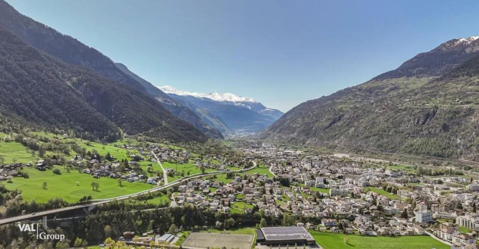 Terrain à bâtir avec maison unifamiliale approuvée dans un emplacement exclusif et surélevé – Foto 6 von 11