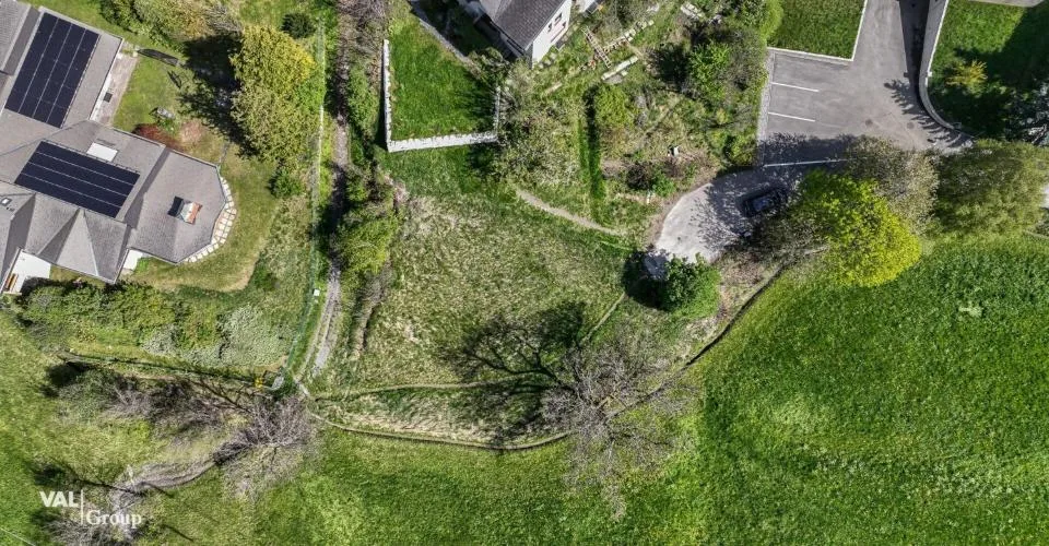 Terrain à bâtir avec maison unifamiliale approuvée dans un emplacement exclusif et surélevé – Foto 9 von 11