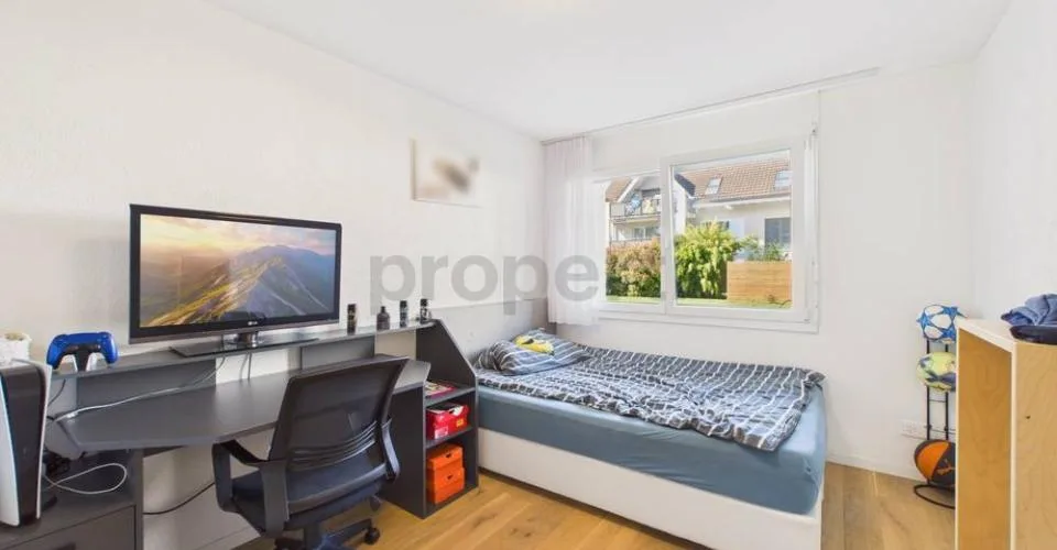 Moderne appartement de 4,5 pièces avec ascenseur et place de parking, Lotzwil