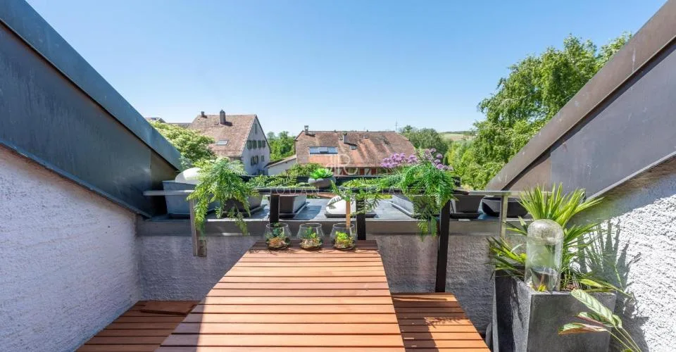 Eysins | Lumineux duplex intégralement rénové, à 10mn du coeur de Nyon – foto 3 di 13