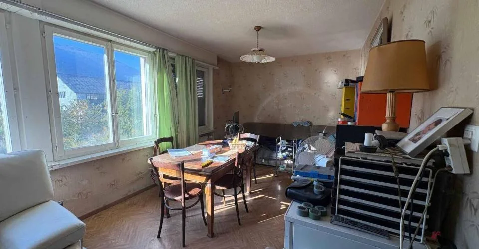 Appartement de 3,5 pièces à rénover affaire à saisir !!