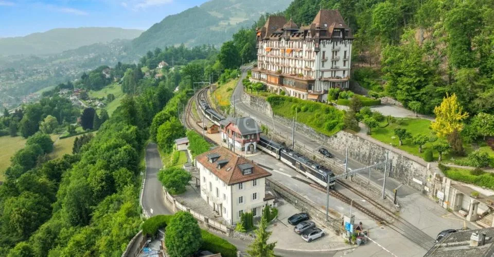 Propriété de charme avec vue panoramique sur les hauteurs de Montreux – photo 2 sur 13