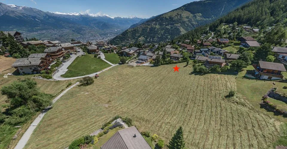 Terrain viabilisé libre de mandat dans un quartier résidentiel très proche du centre de la station