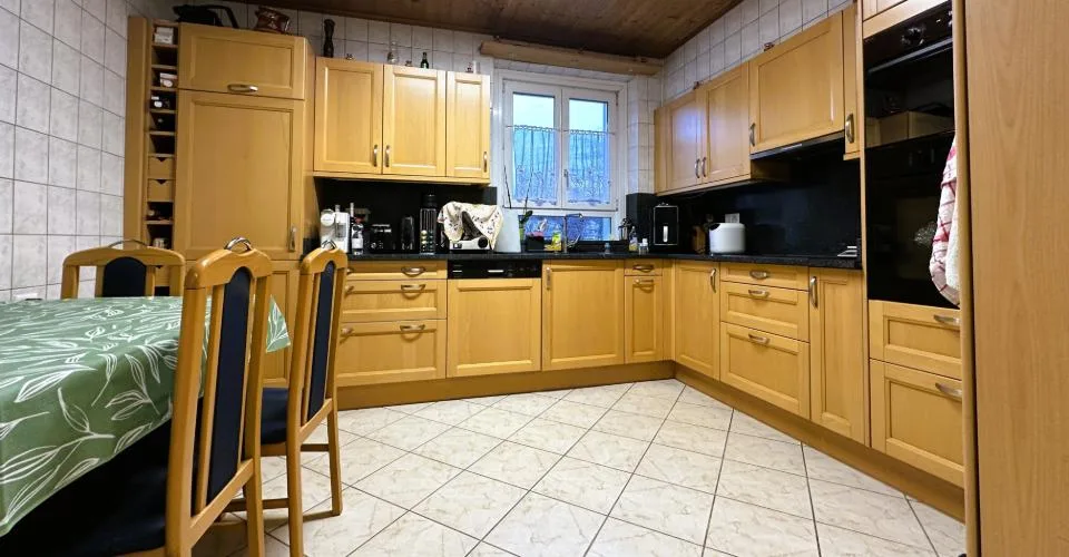 Immeuble de 3 appartements situé au centre du village, L’Orient