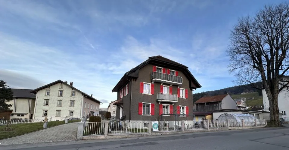 Immeuble de 3 appartements situé au centre du village, L’Orient