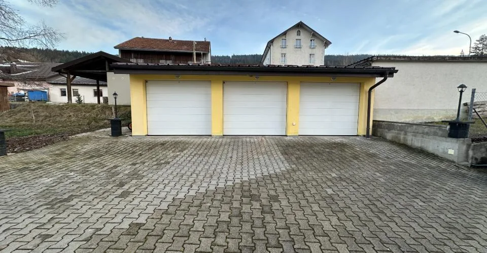 Immeuble de 3 appartements situé au centre du village, L’Orient