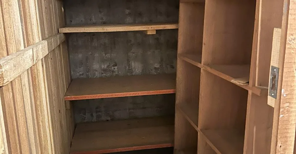 Appartement de 3,5 pièces rénové au dernier étage.