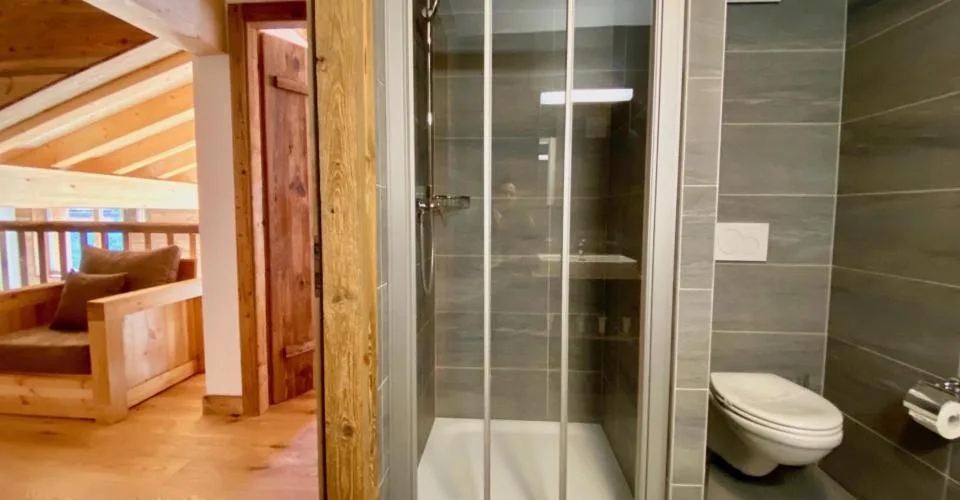 Superbe appartement de 5.5 pièces en attique (ski-in & ski-out) sur les pistes de ski à Veysonnaz