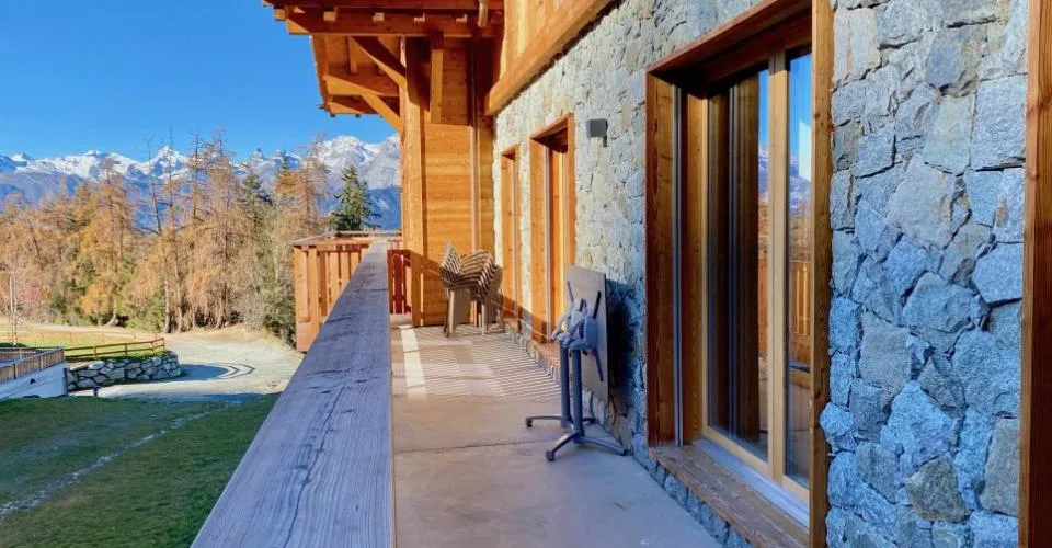 Superbe appartement de 5.5 pièces en attique (ski-in & ski-out) sur les pistes de ski à Veysonnaz