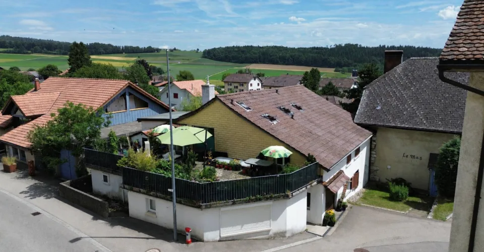 Immeuble à vendre à Lamboing – Foto 5 von 10