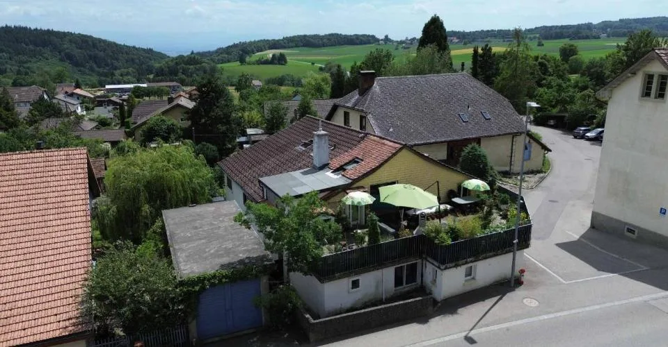 Immeuble à vendre à Lamboing – Foto 6 von 10