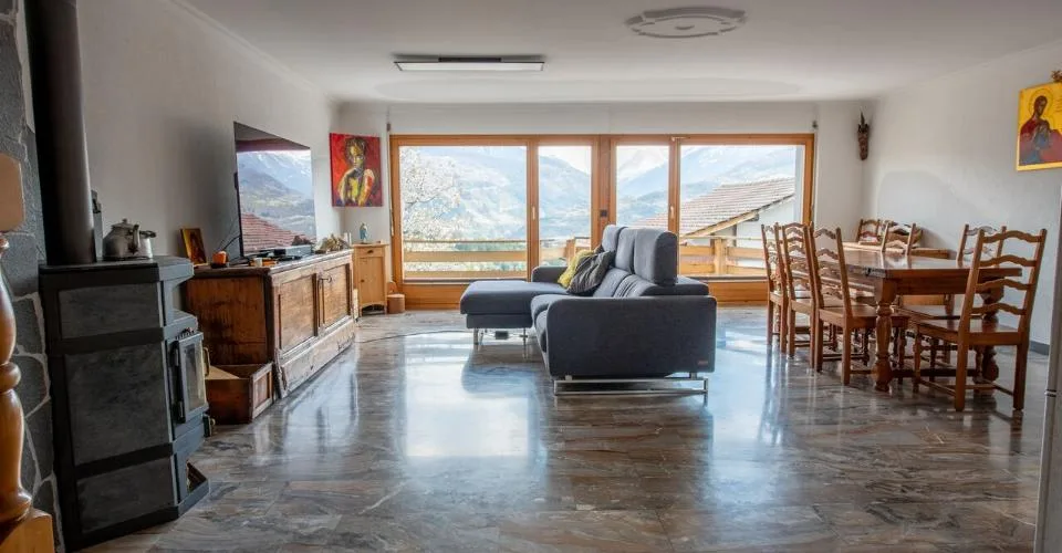Spacieuse villa mitoyenne, belle vue, ensoleillée et calme – foto 2 di 3