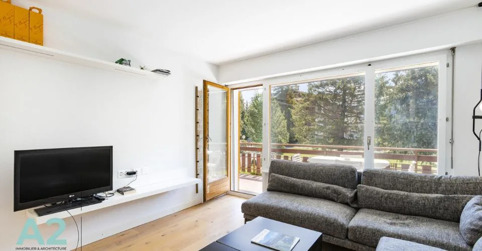 Superbe 3 pièces entièrement rénové à deux pas du centre de Crans