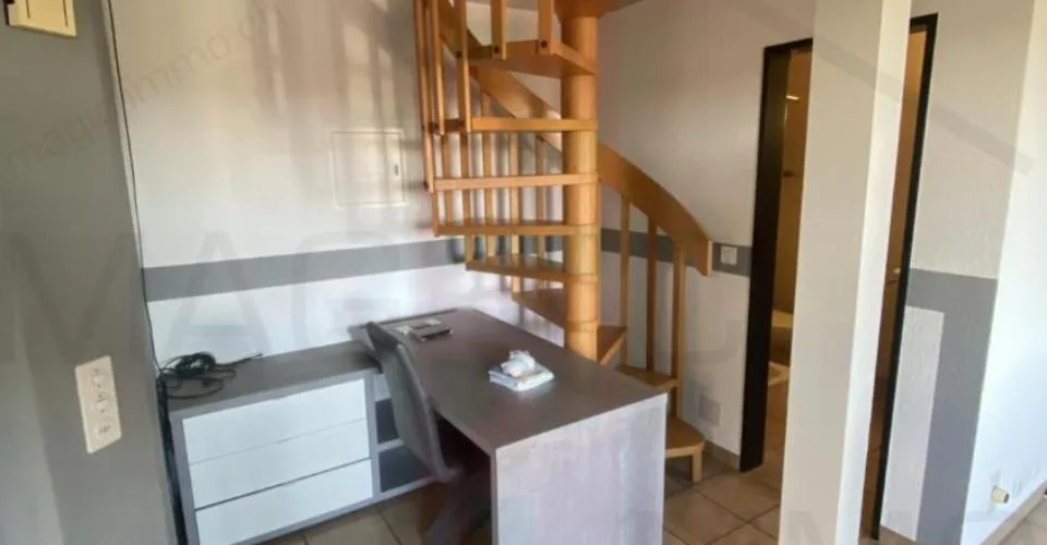 Appartement en duplex avec balcon – photo 5 sur 9