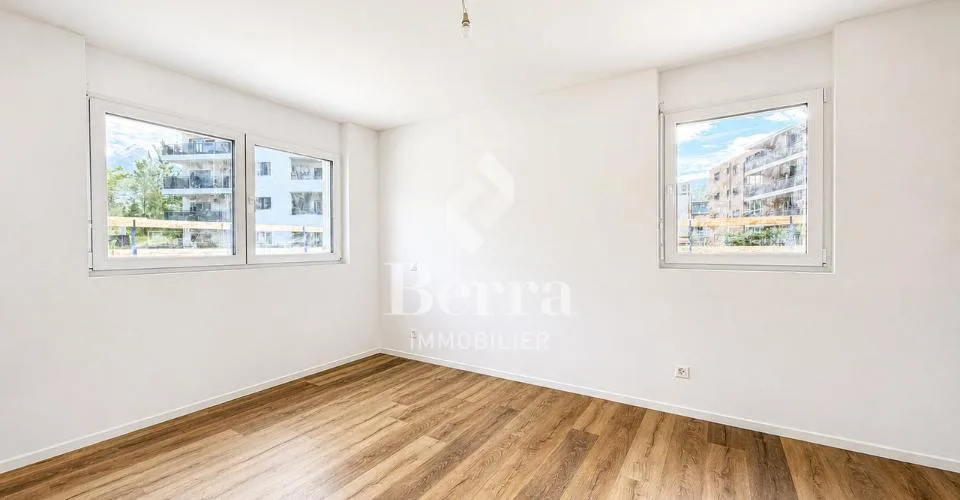 Disponible de suite ! Appartement de 4.5 pcs en rez-de-jardin – Foto 8 von 13