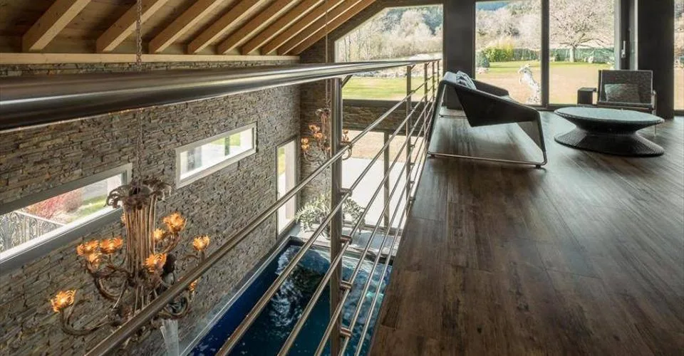Propriété de Maître 12 pièces à Montricher