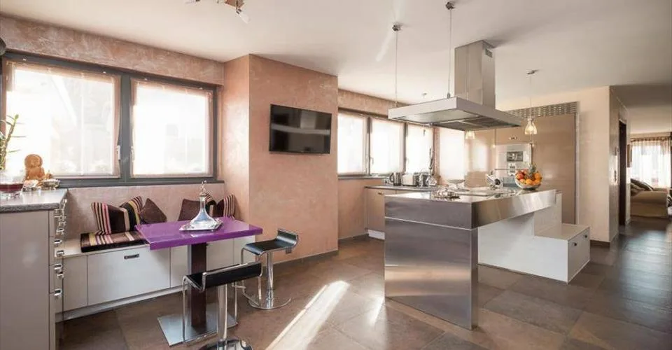 Propriété de Maître 12 pièces à Montricher