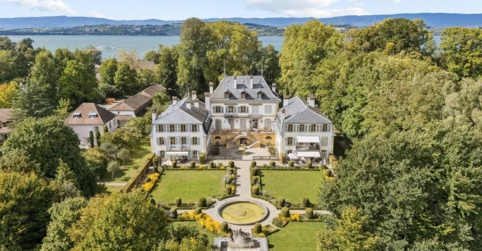 Splendide duplex d'exception à deux pas du bord du lac de Morat
