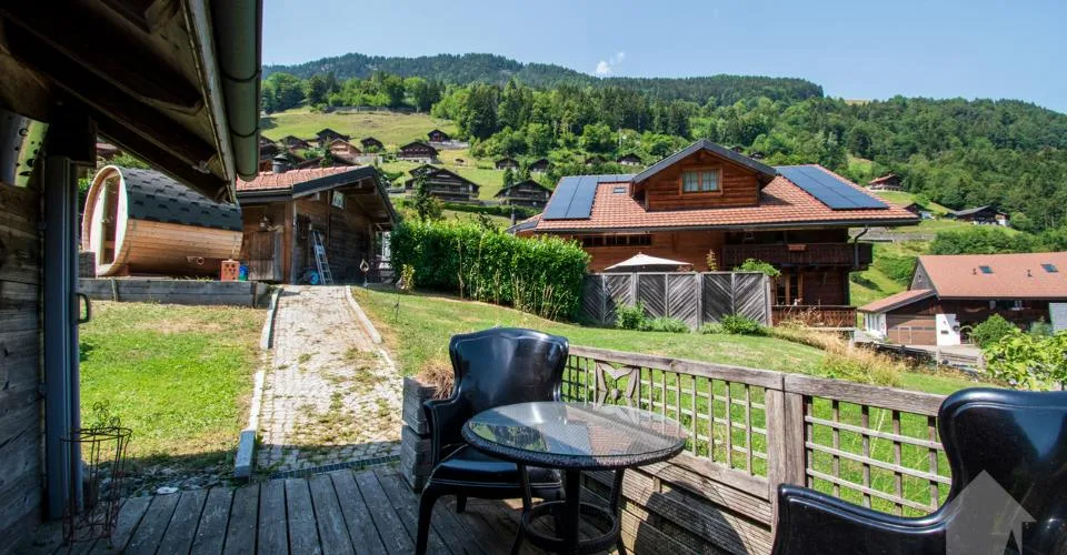 Val-d'Illiez, magnifique chalet de 3 logements
