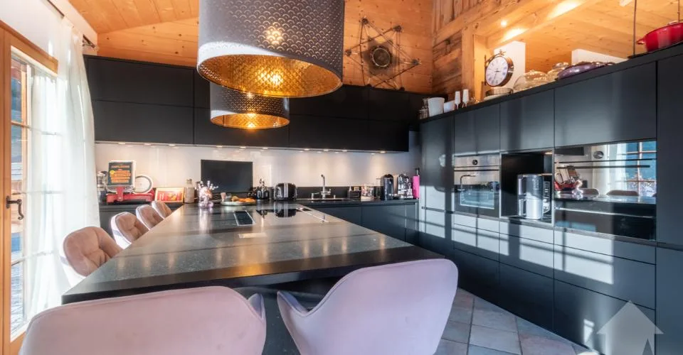 Val-d'Illiez, magnifique chalet de 3 logements