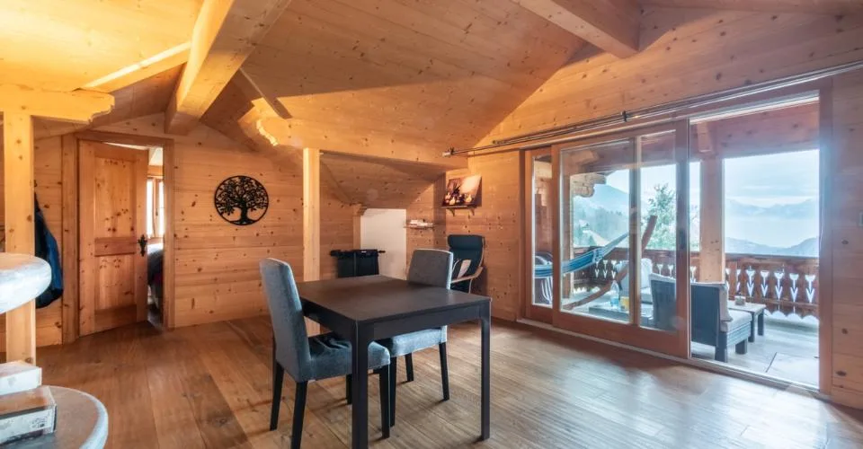 Val-d'Illiez, magnifique chalet de 3 logements