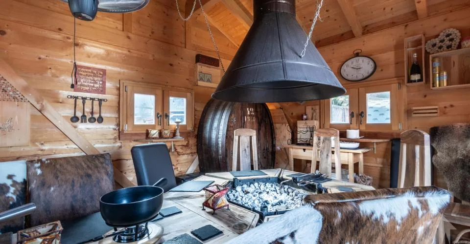 Val-d'Illiez, magnifique chalet de 3 logements