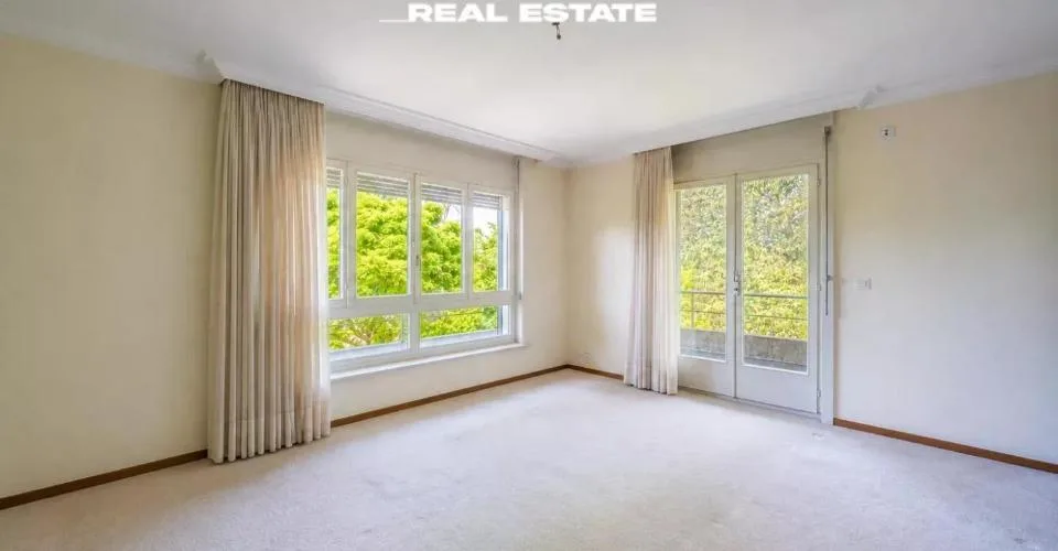 LA CROIX-SUR-LUTRY, Emplacement Exceptionnel et Prisé