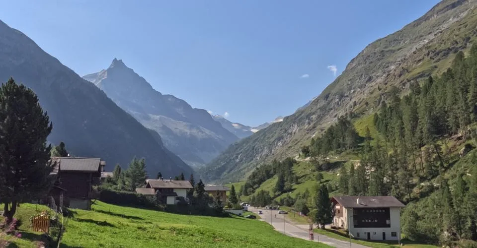 Chalet neuf et authentique dans le vieux village – foto 4 di 24