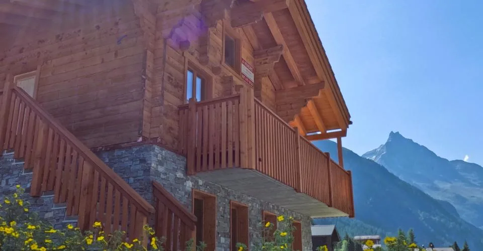 Chalet neuf et authentique dans le vieux village – foto 2 di 24