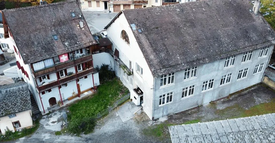 VENTE D'UN IMMEUBLE MIXTE