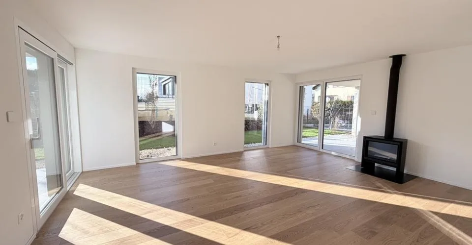 Villa, Rossemaison - 970000