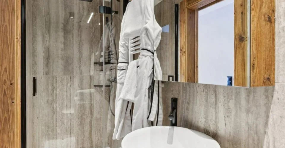 Rare & luxueux 3.5p Villars centre, rénovation 2025, balcon, parki – Foto 13 von 13