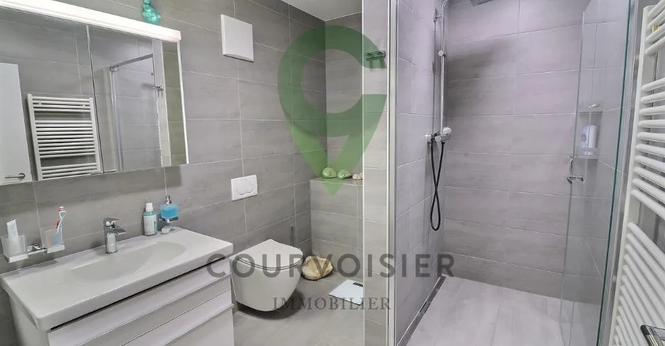Prestigieux 4,5 pièces avec panorama exclusif sur le lac et les montagnes