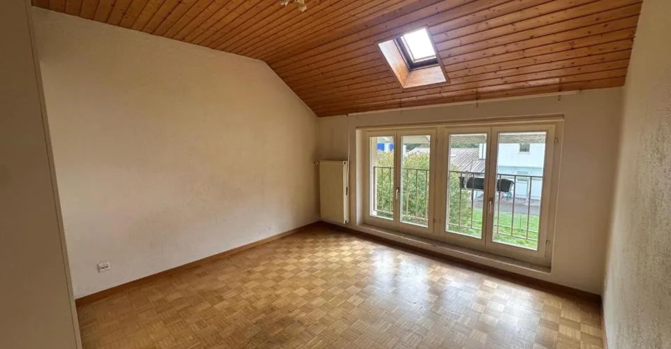 Cortébert, immeuble locatif de 4 appartements et 7 garages – photo 4 sur 7