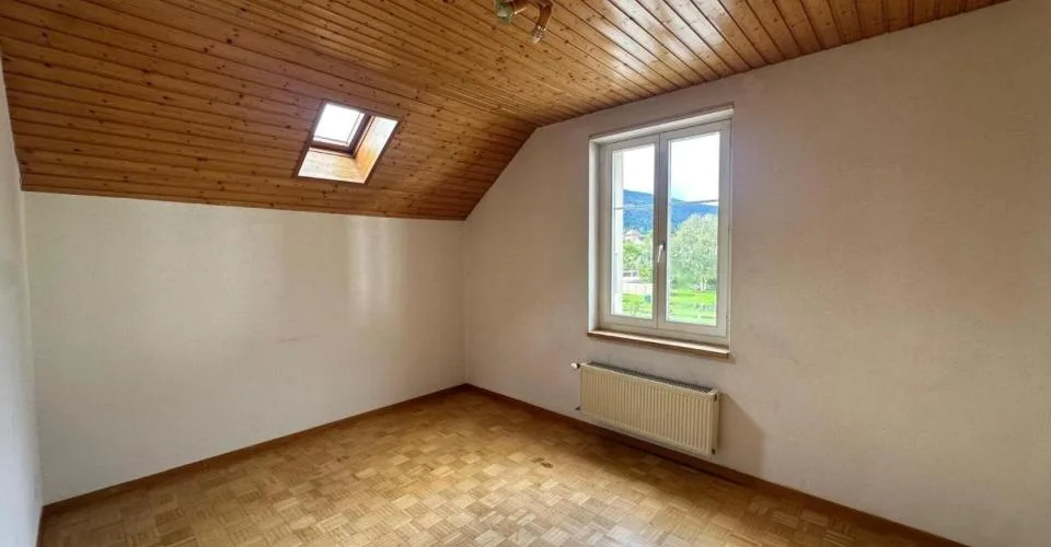 Cortébert, immeuble locatif de 4 appartements et 7 garages – photo 6 sur 7