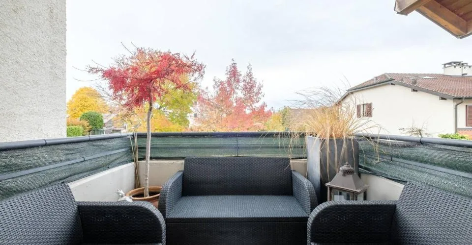 Spacieux duplex en attique de 235 m² entièrement rénové