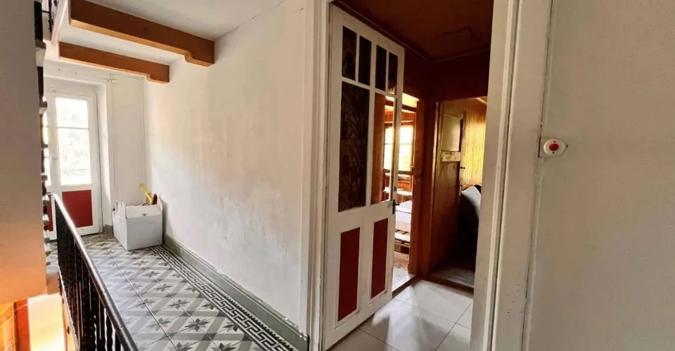 Immeuble d'habitation de deux logements à rénover – Foto 9 von 12