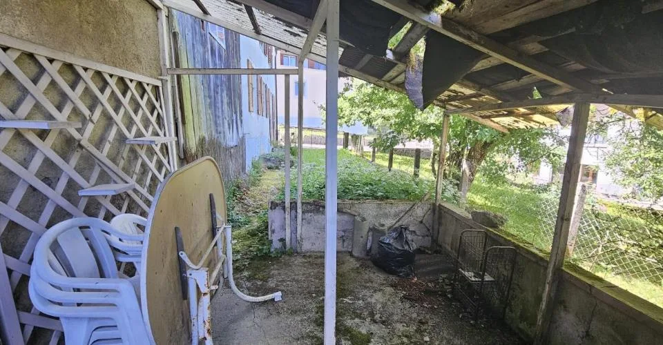 À vendre à Perrefitte maison de 7.5 pièces à rénover – Foto 12 von 13