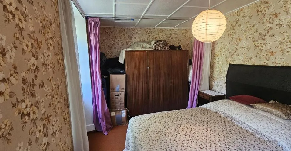 À vendre à Perrefitte maison de 7.5 pièces à rénover – Foto 10 von 13